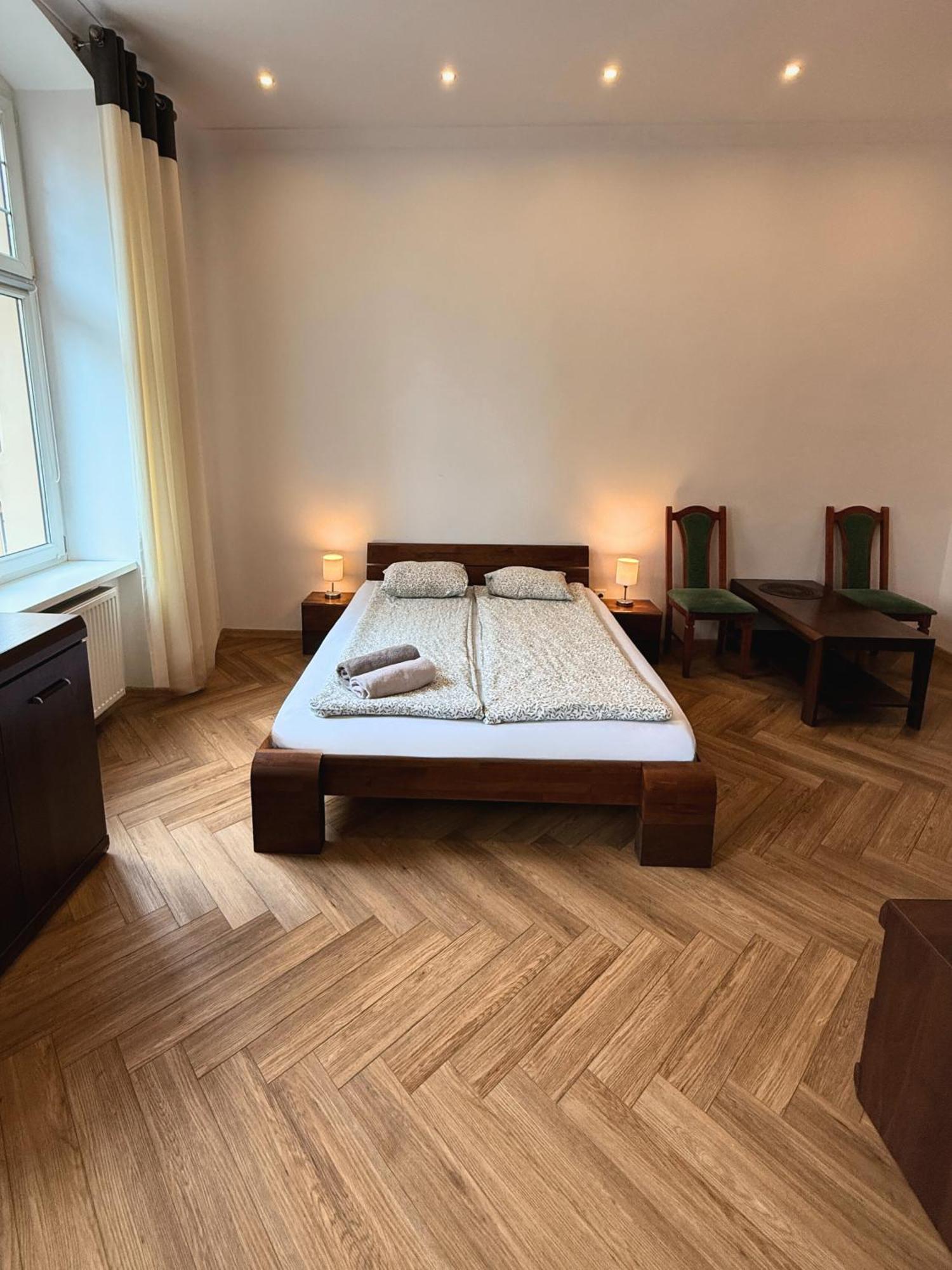 Apartament Szczytna Retro Z Klimatyzacja Торунь Екстер'єр фото
